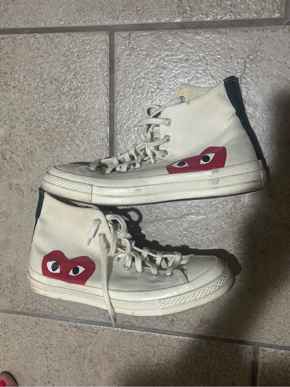 Converse Cream High-Top Sneakers with Red Heart Graphic